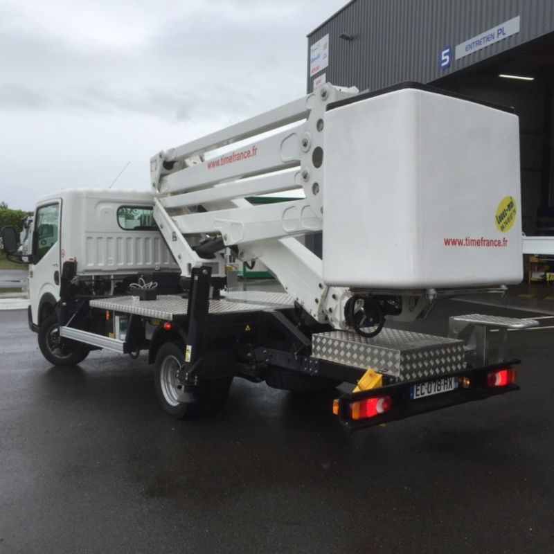 location nacelle elevatrice tarare l'arbresle