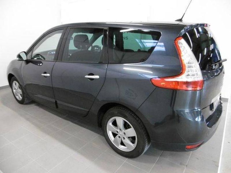voiture 7 places en location tarare l'arbresle